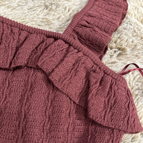 Gianni Bini Zig-zag Knit Top - Picture 5 of 9